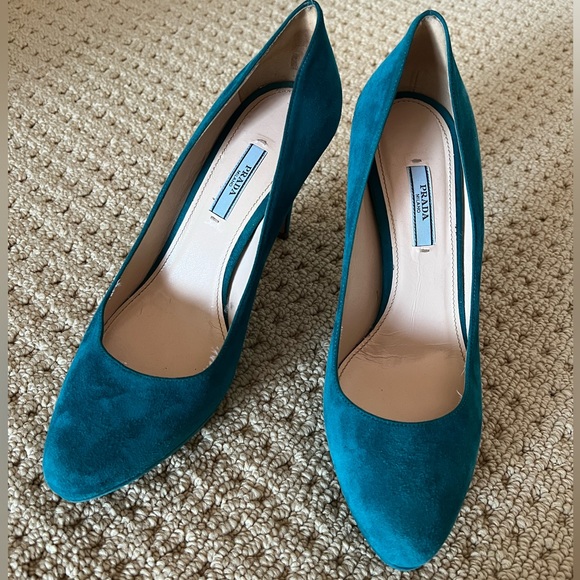 Prada heels - Picture 2 of 4